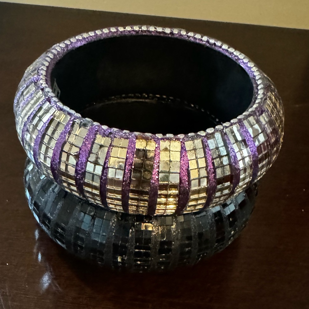 Vintage Sassy Jones Bangles